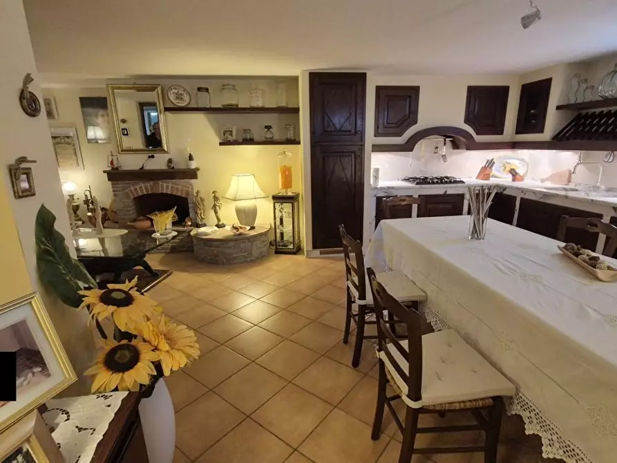 Immagine 64 di Villa in vendita  a Massarosa