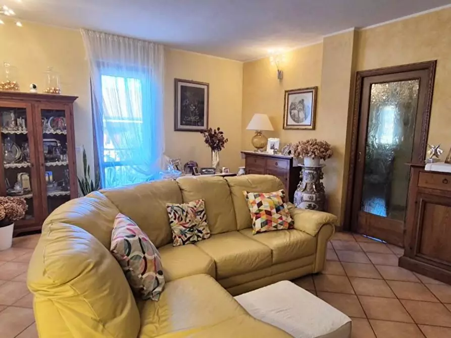 Immagine 4 di Villa in vendita  a Massarosa