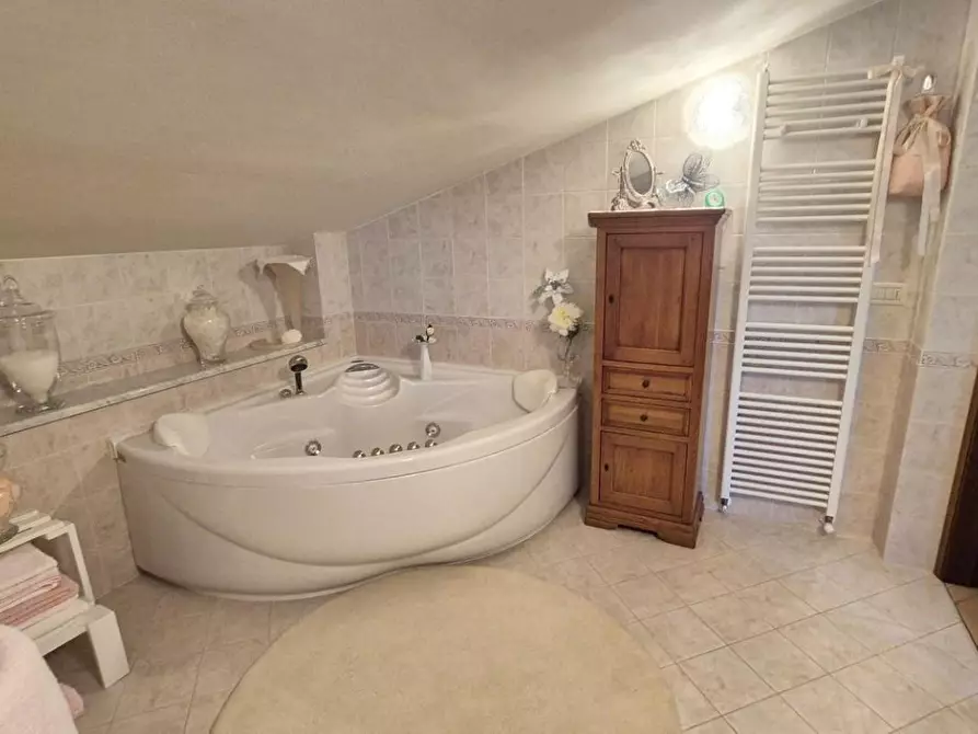 Immagine 100 di Villa in vendita  a Massarosa