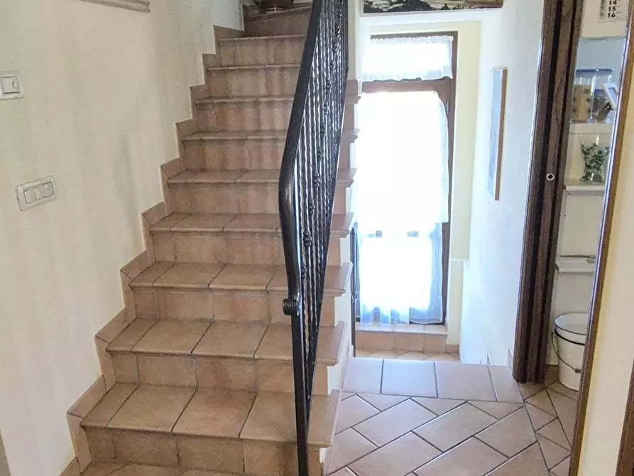 Immagine 42 di Villa in vendita  a Massarosa