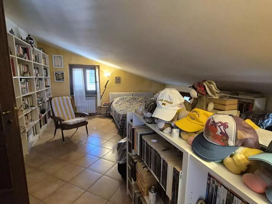 Immagine 92 di Villa in vendita  a Massarosa