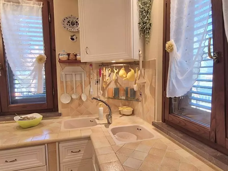 Immagine 23 di Villa in vendita  a Massarosa