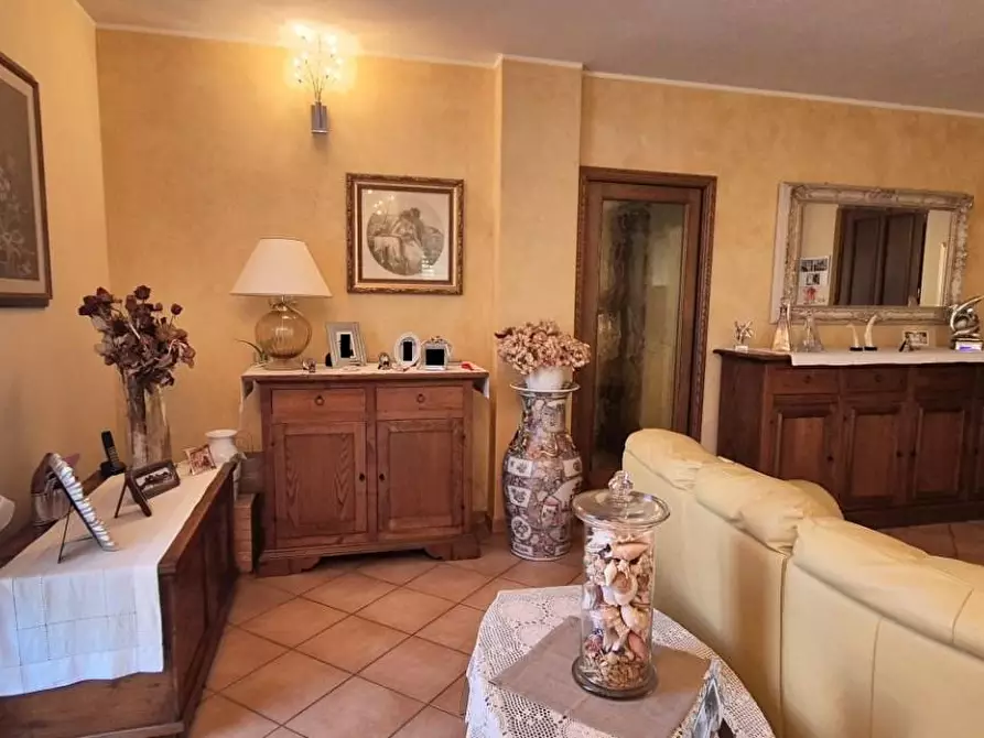 Immagine 7 di Villa in vendita  a Massarosa