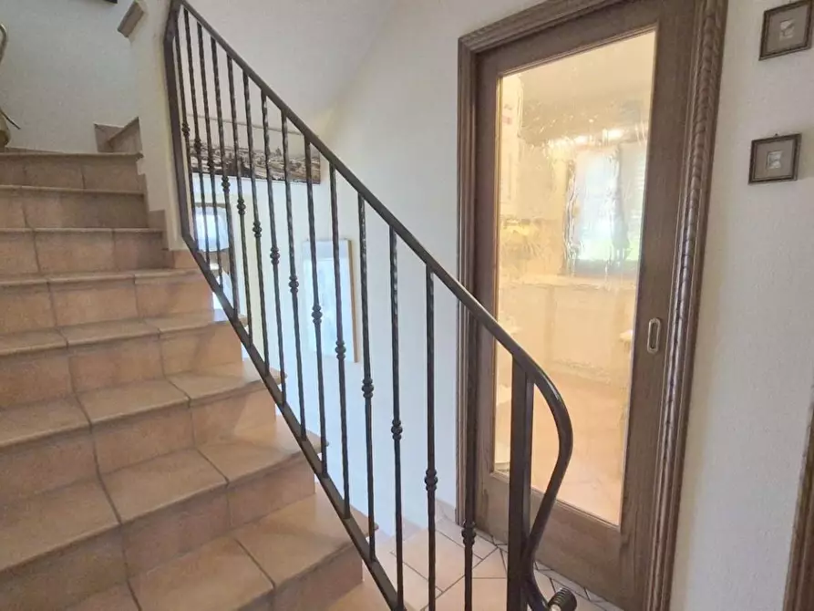 Immagine 76 di Villa in vendita  a Massarosa