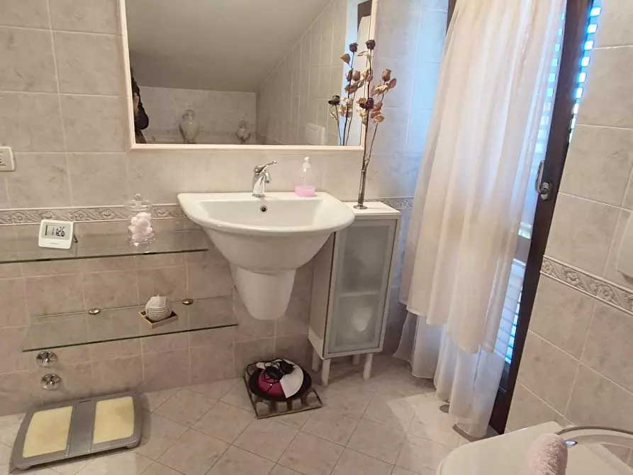 Immagine 102 di Villa in vendita  a Massarosa