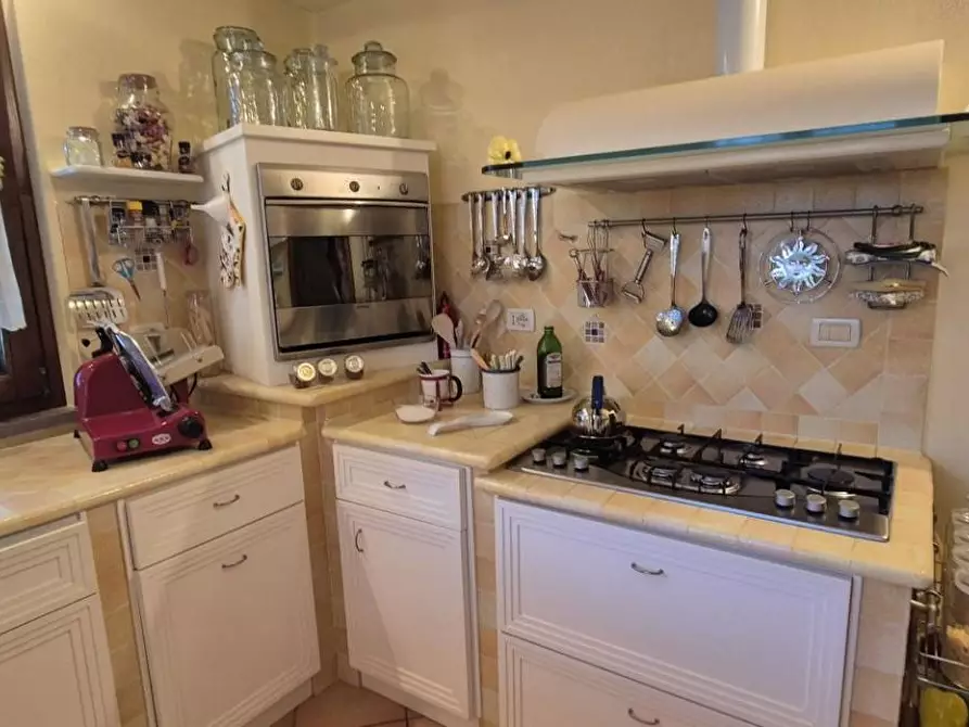 Immagine 22 di Villa in vendita  a Massarosa