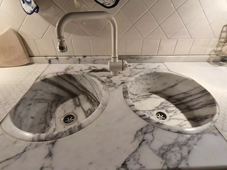 Immagine 122 di Villa in vendita  a Massarosa