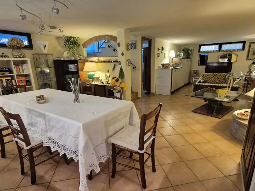 Immagine 58 di Villa in vendita  a Massarosa
