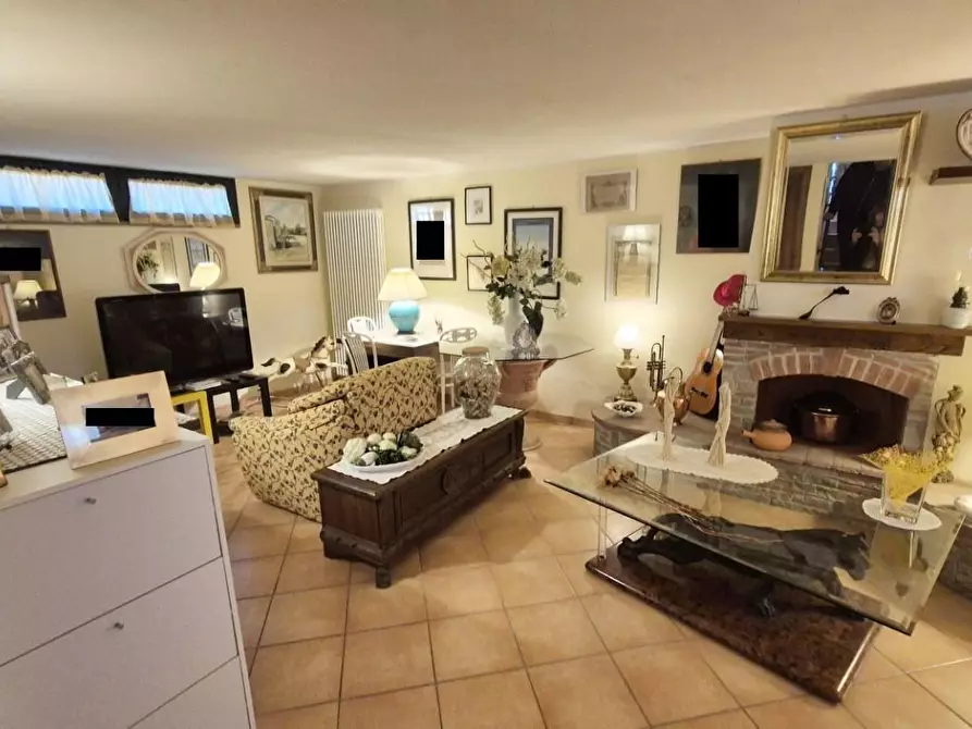 Immagine 45 di Villa in vendita  a Massarosa