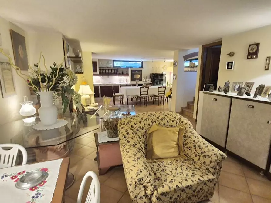 Immagine 51 di Villa in vendita  a Massarosa