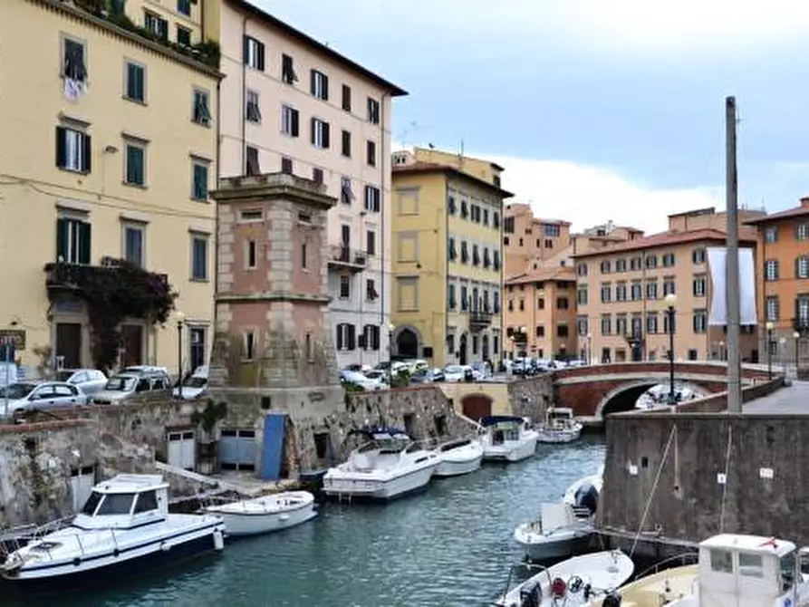 Immagine 11 di Appartamento in affitto  a Livorno