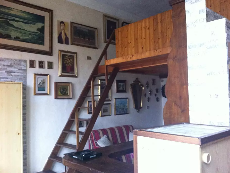 Immagine 6 di Appartamento in affitto  a Livorno