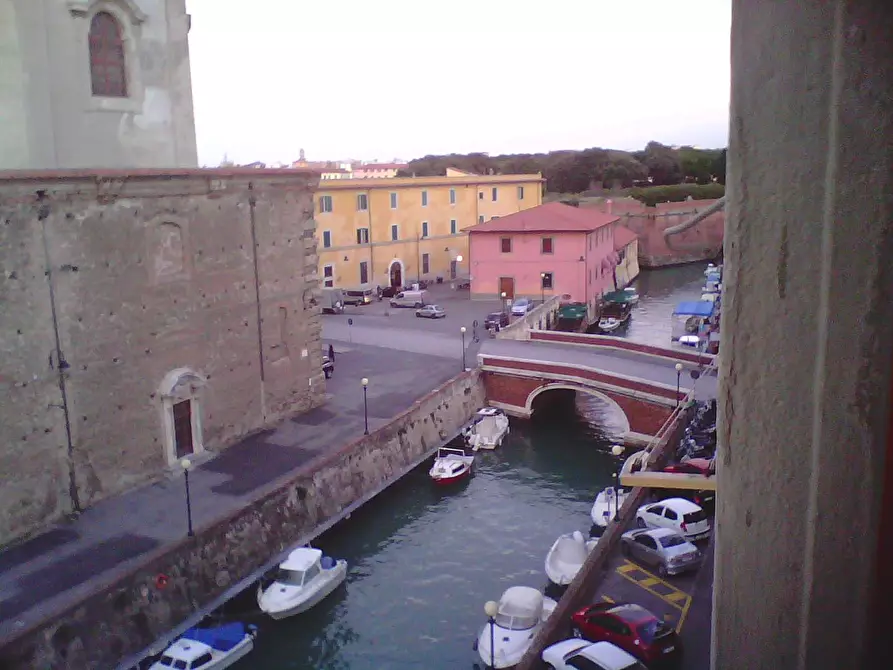 Immagine 12 di Appartamento in affitto  a Livorno