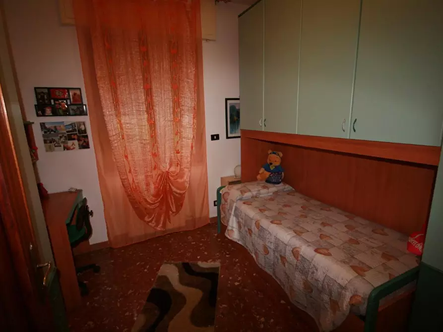 Immagine 10 di Appartamento in vendita  a Carrara