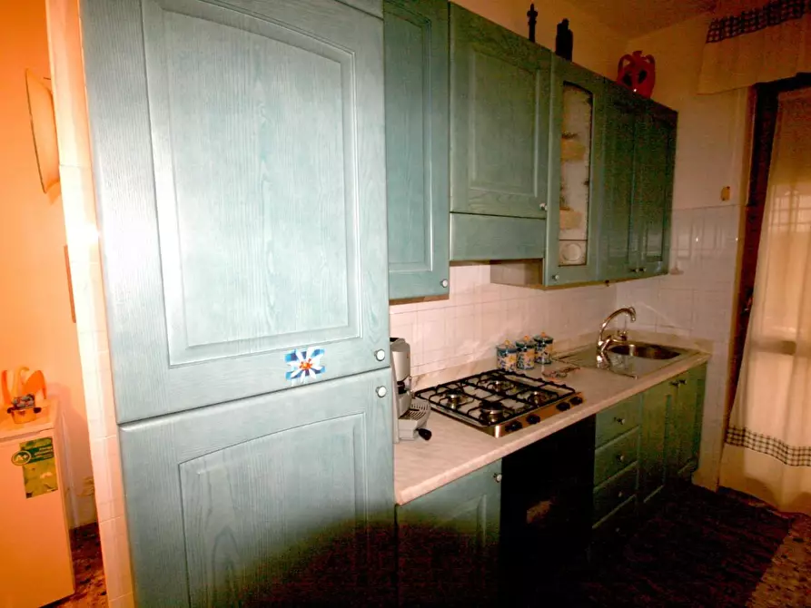 Immagine 4 di Appartamento in vendita  a Carrara