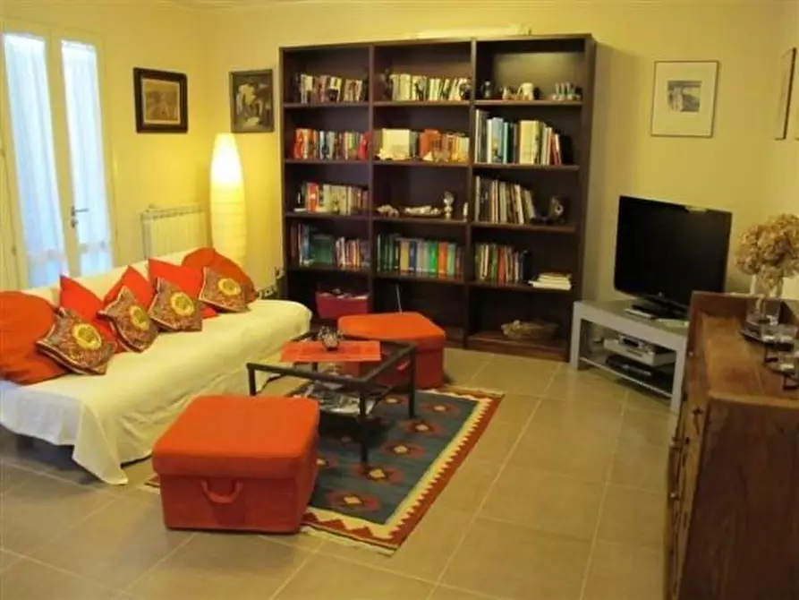 Immagine 3 di Villetta a schiera in vendita  a Lucca