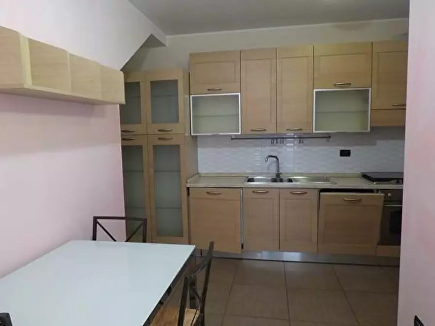 Immagine 10 di Villetta a schiera in vendita  a Lucca