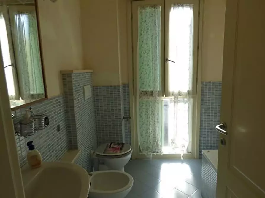 Immagine 22 di Villetta a schiera in vendita  a Lucca