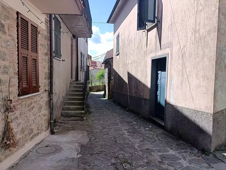 Immagine 16 di Casa indipendente in vendita  a Pontremoli