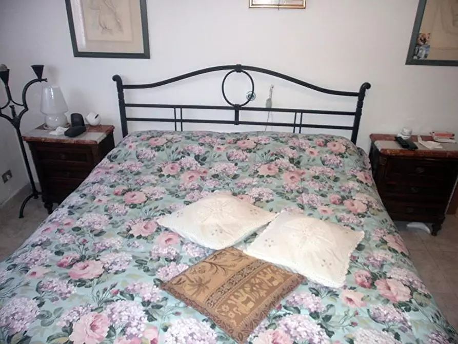 Immagine 11 di Appartamento in vendita  a Ameglia