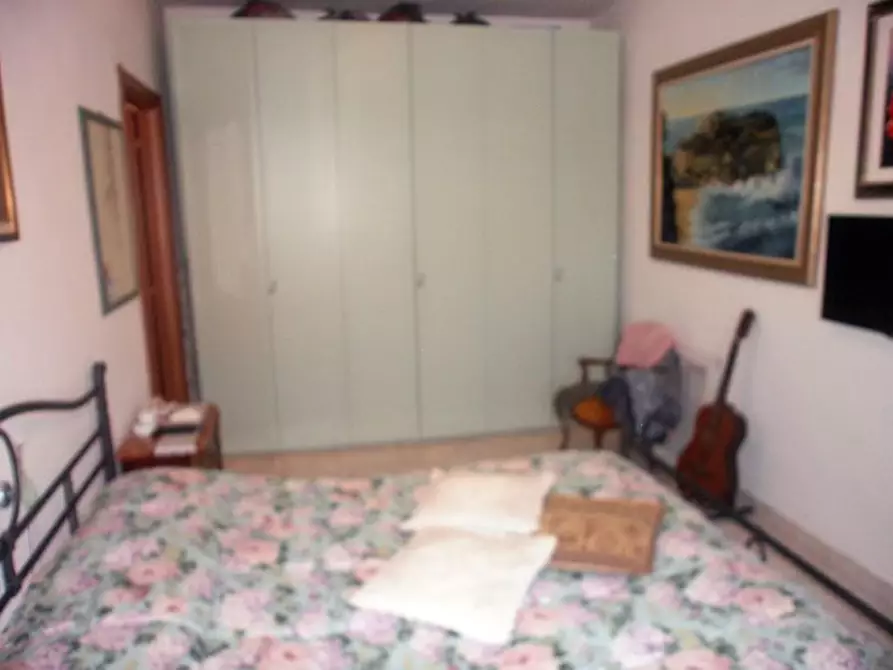 Immagine 10 di Appartamento in vendita  a Ameglia