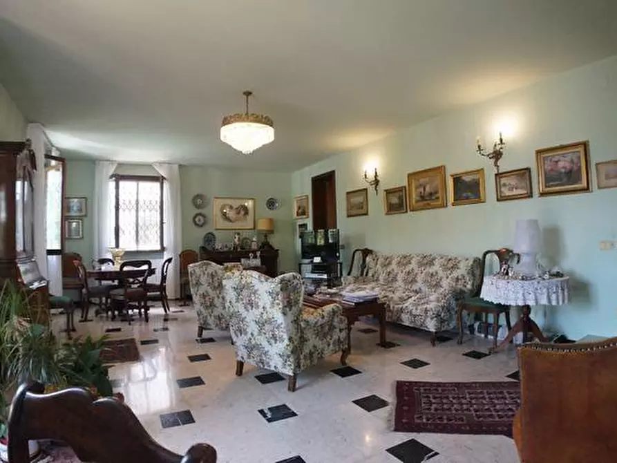 Immagine 1 di Casa indipendente in vendita  a San Giuliano Terme
