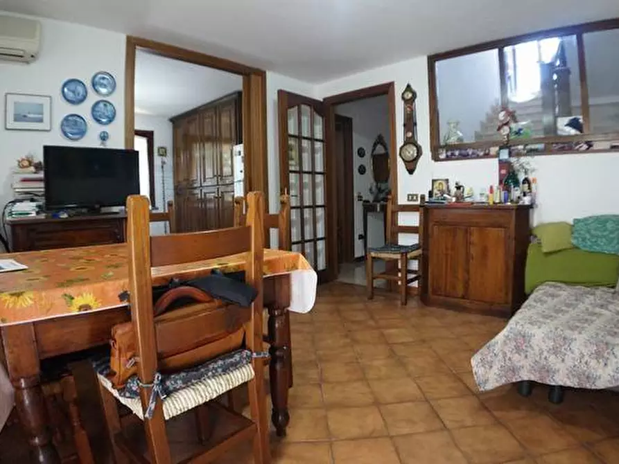Immagine 13 di Casa indipendente in vendita  a San Giuliano Terme