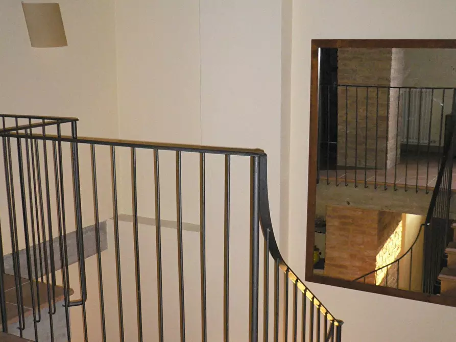 Immagine 18 di Casa colonica in vendita  a Siena