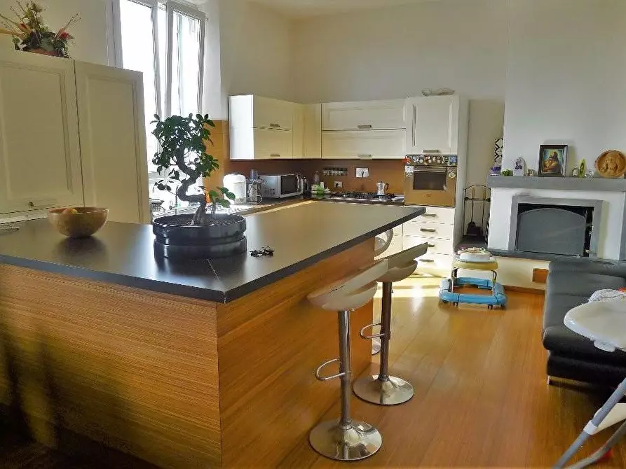 Immagine 7 di Appartamento in vendita  a Cascina