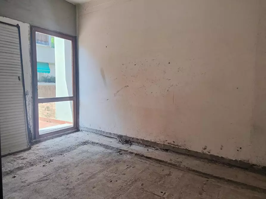 Immagine 8 di Appartamento in vendita  a Carrara