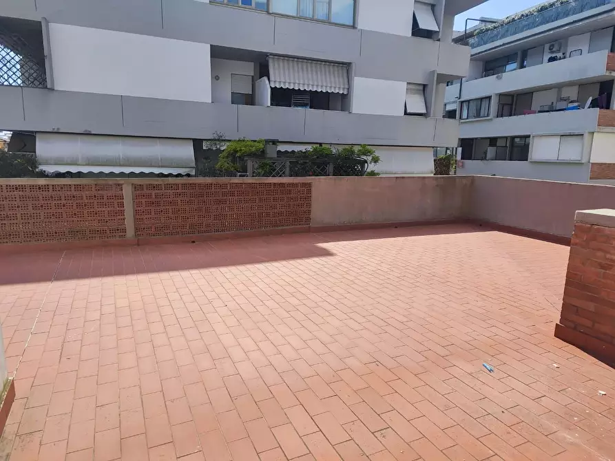 Immagine 2 di Appartamento in vendita  a Carrara