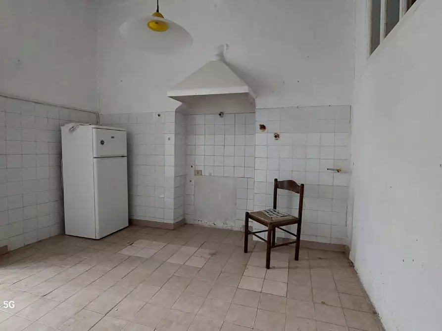 Immagine 5 di Appartamento in vendita  a Livorno