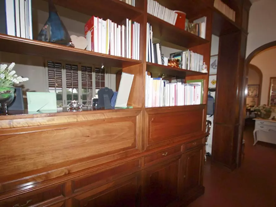 Immagine 28 di Villa in vendita  a Lucca