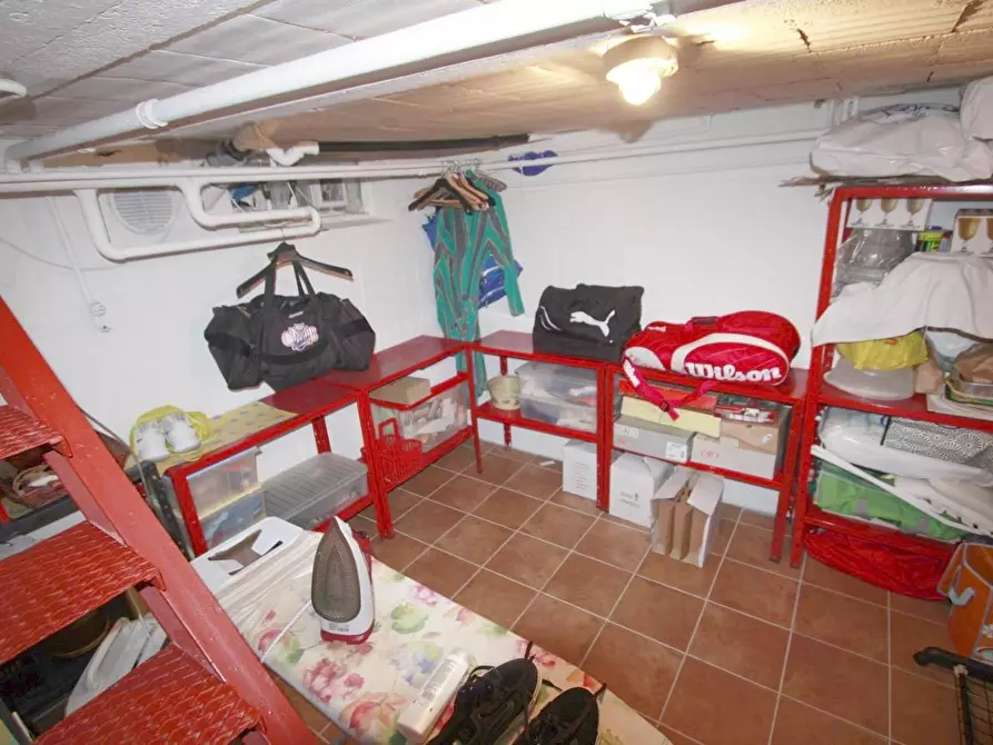 Immagine 40 di Villa in vendita  a Lucca