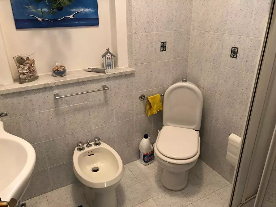 Immagine 23 di Casa semindipendente in vendita  a Montignoso