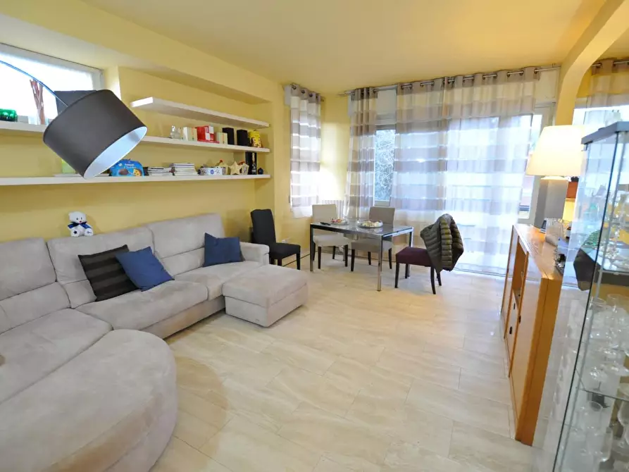 Immagine 1 di Casa semindipendente in vendita  a Pisa