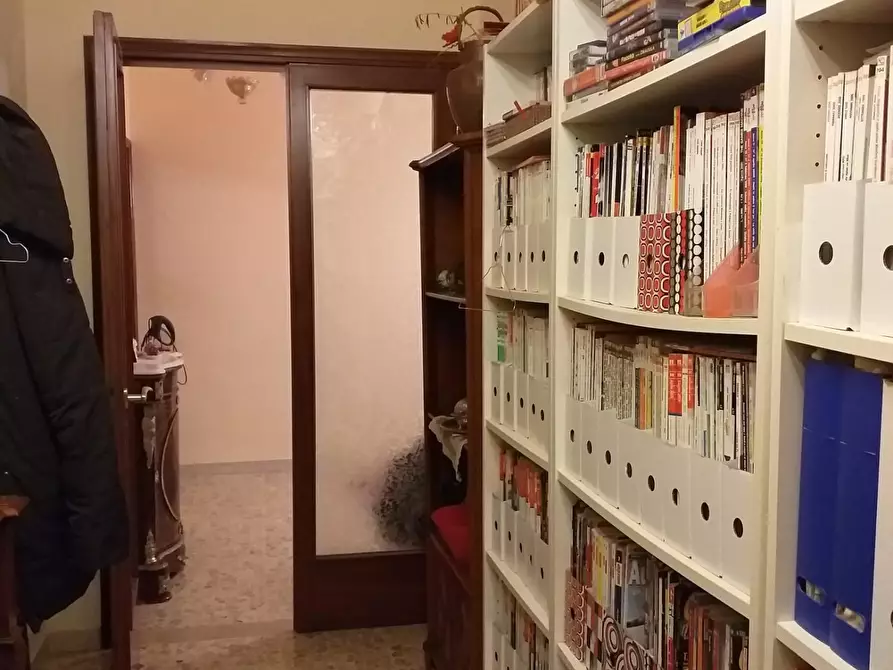 Immagine 5 di Villa in vendita  a Capraia E Limite