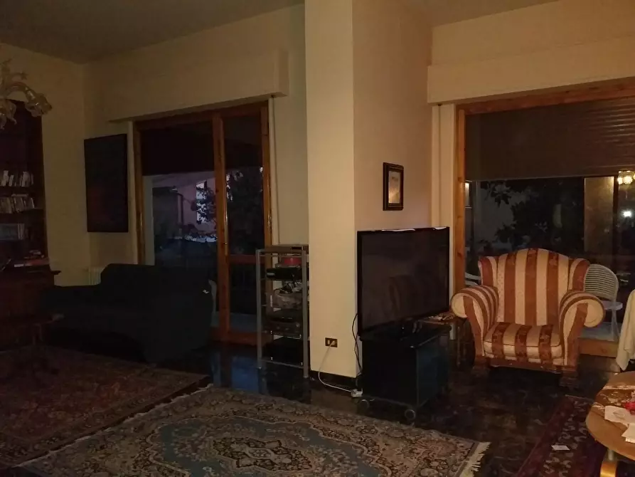 Immagine 4 di Villa in vendita  a Capraia E Limite