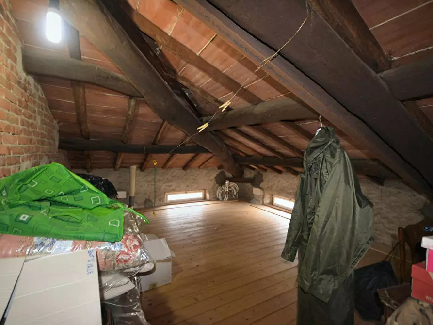 Immagine 18 di Villa in vendita  a Capannori