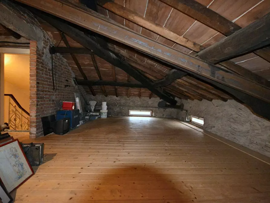 Immagine 19 di Villa in vendita  a Capannori