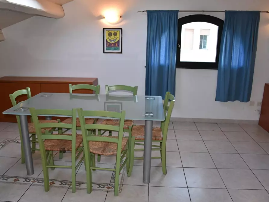 Immagine 5 di Mansarda in affitto  a Massa