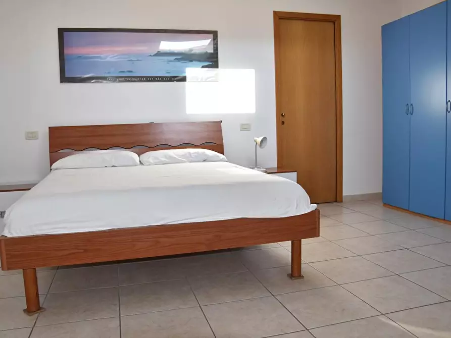 Immagine 9 di Mansarda in affitto  a Massa