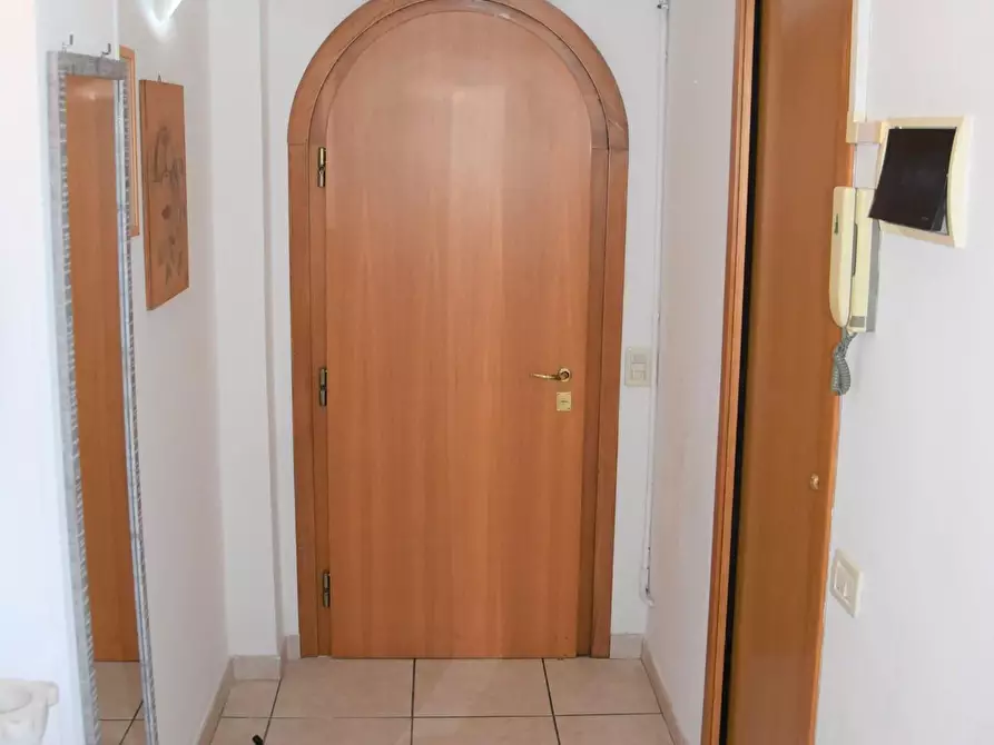 Immagine 3 di Mansarda in affitto  a Massa