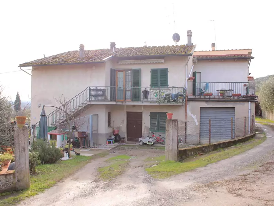 Immagine 2 di Casa indipendente in vendita  a Castelfiorentino