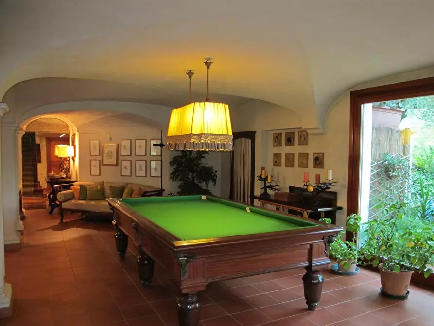 Immagine 49 di Villa in vendita  a Lucca
