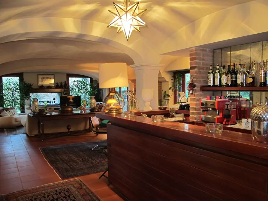 Immagine 44 di Villa in vendita  a Lucca