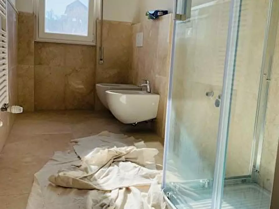 Immagine 3 di Mansarda in vendita  a Carrara