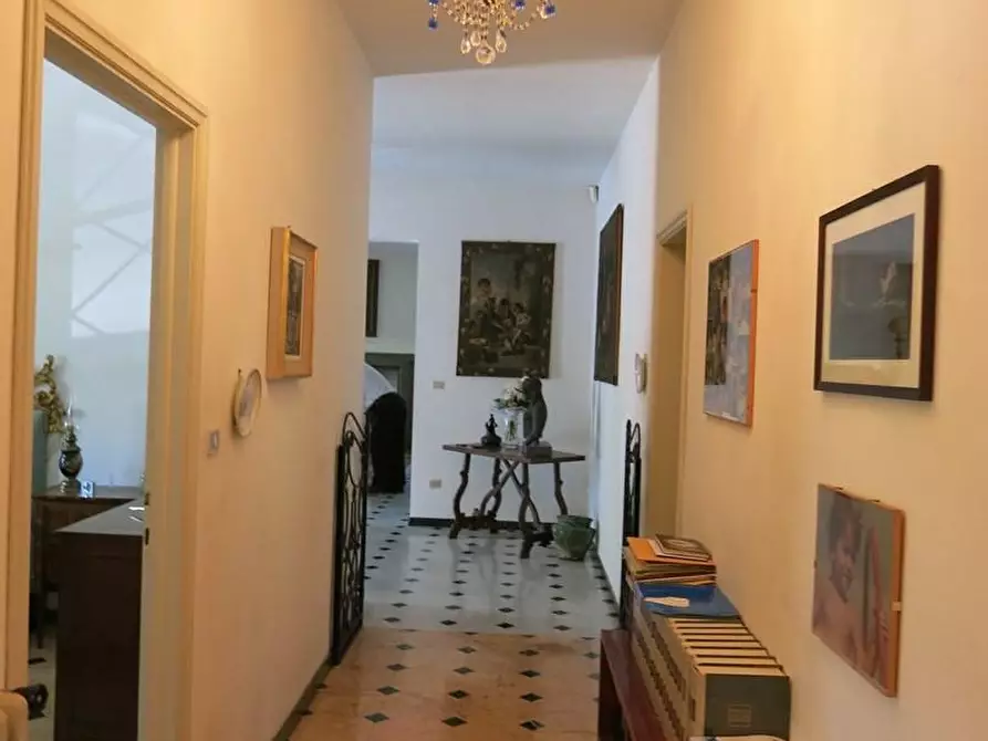 Immagine 21 di Villa in vendita  a Pescaglia