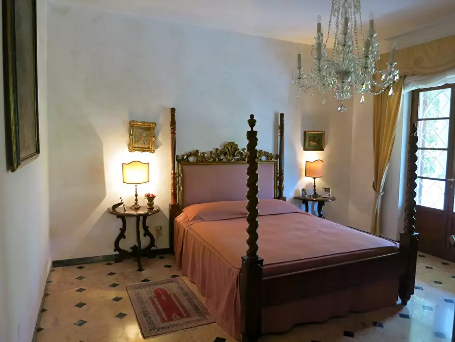 Immagine 14 di Villa in vendita  a Pescaglia