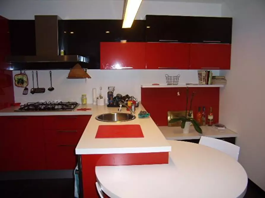 Immagine 11 di Casa semindipendente in vendita  a Carrara